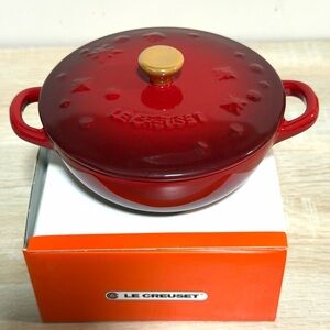 Le Creuset Mini Marmite Star Relief